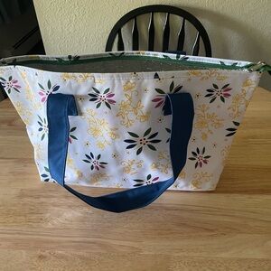 TEMP-TATIONS (Set of 4) INSULATED SHOPPING TOTES NWOT